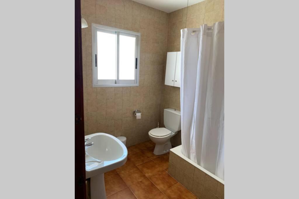 En Playa Santo Tomas 1-5 Apartment